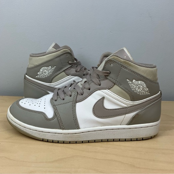Nike Air Jordan Retro 1 Mid Men’s Size 8.0 College Gray Basketball Shoes Beaters - Picture 3 of 15